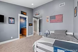 564 Blackstone St, Holland, MI 49423 - Photo 49