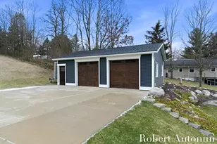 162 Lakeview Dr, Wayland, MI 49348 - Photo 7