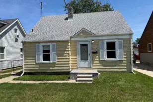 28908 Maple St, Roseville, MI 48066 - Photo 1