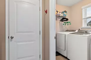 21868 Kensett Dr, Macomb, MI 48042 - Photo 19