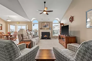 21868 Kensett Dr, Macomb, MI 48042 - Photo 11