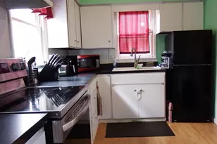 415 Orleans Ave, Battle Creek, MI 49015 - Photo 5