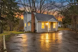 278 E Peterson Dr, Brighton, MI 48114 - Photo 1