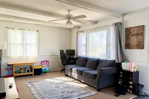 1001 Ferley St, Lansing, MI 48911 - Photo 5