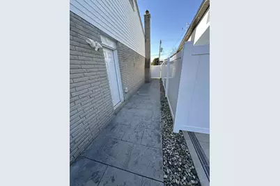 26429 Wilson Drive, Dearborn Heights, MI 48127 - Photo 55