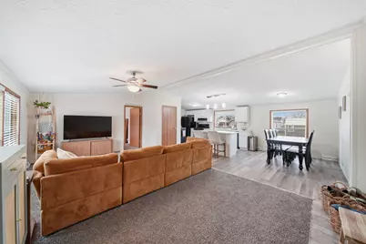 260 Storr, Adrian, MI 49221 - Photo 5