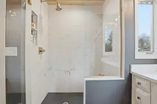 2025 Rugby Ct, Ann Arbor, MI 48103 - Photo 33