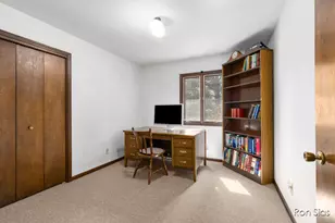 17075 Lakeview Rd, Holland, MI 49424 - Photo 13