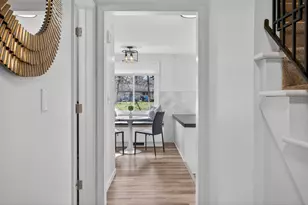 837 Thorntree Blvd, Jackson, MI 49203 - Photo 3