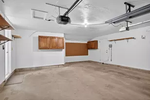 837 Thorntree Blvd, Jackson, MI 49203 - Photo 33