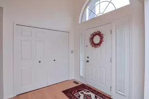 3162 Shamrock Ct, Ann Arbor, MI 48105 - Photo 5