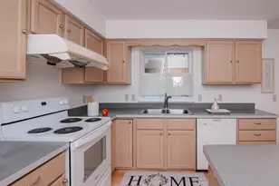 3162 Shamrock Ct, Ann Arbor, MI 48105 - Photo 29