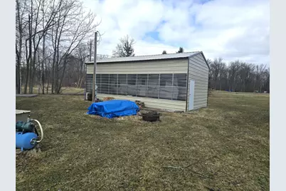 10631 Maple Drive, Riverdale, MI 48877 - Photo 9