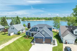7140 Holiday Dr, Canadian Lakes, MI 49346 - Photo 21