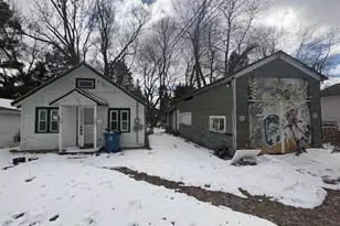 247 Marble St, Cadillac, MI 49601 - Photo 1