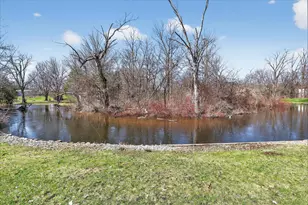 70506 Sunrise Dr, Edwardsburg, MI 49112 - Photo 5