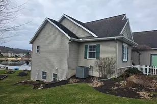 1494 Ponstein Dr, Hudsonville, MI 49426 - Photo 3