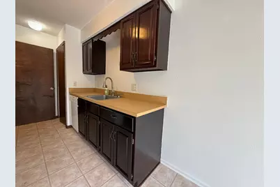 2884 Roundtree Boulevard #Bldg 16, Unit 105, Ypsilanti, MI 48197 - Photo 9