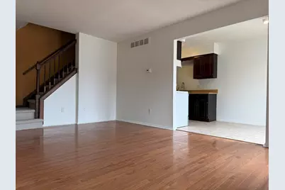 2884 Roundtree Boulevard #Bldg 16, Unit 105, Ypsilanti, MI 48197 - Photo 5