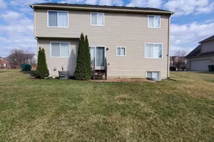 6388 Sadie Ln, Van Buren Township, MI 48111 - Photo 5