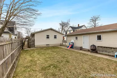 119 W McKinley Avenue, Zeeland, MI 49464 - Photo 19