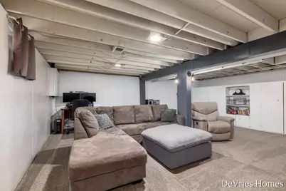 119 W McKinley Avenue, Zeeland, MI 49464 - Photo 13