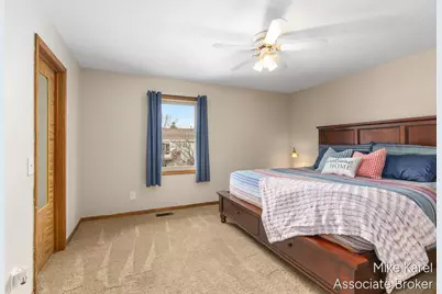 3829 Black Creek Drive, Hudsonville, MI 49426 - Photo 13