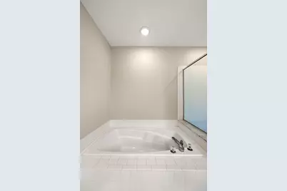 28849 Hearthstone Drive, Novi, MI 48377 - Photo 7