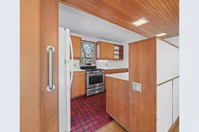 374 Hilldale Drive, Ann Arbor, MI 48105 - Photo 13