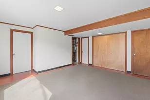 374 Hilldale Dr, Ann Arbor, MI 48105 - Photo 37