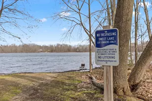 35081 Sweet Lake Dr, Gobles, MI 49055 - Photo 31