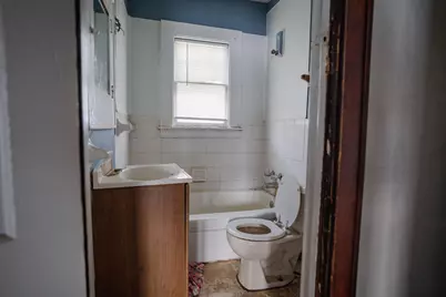 1522 Robertson Avenue, Lansing, MI 48915 - Photo 7