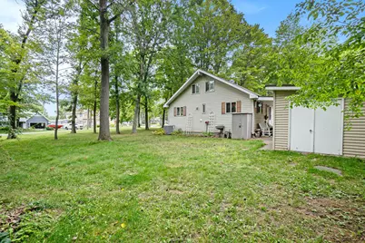 10905 1st Street, Canadian Lakes, MI 49346 - Photo 19