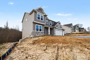 5952 Valley Point Dr SE, Caledonia, MI 49316 - Photo 3