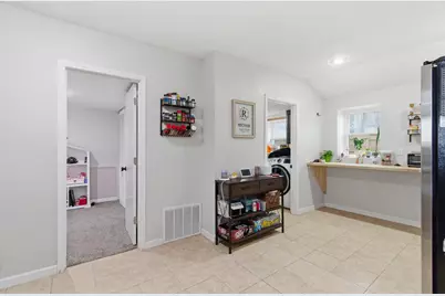 2428 Edgewood Drive, Kalamazoo, MI 49008 - Photo 11