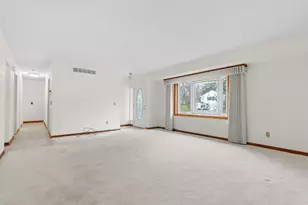 1809 Whitegate Ln, Kalamazoo, MI 49009 - Photo 9