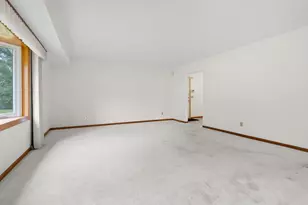 1809 Whitegate Ln, Kalamazoo, MI 49009 - Photo 7