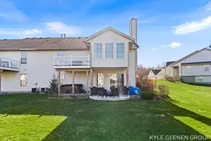 14563 Twin Oaks St, Holland, MI 49424 - Photo 9