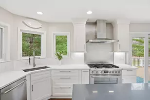 11542 Lancelot Ln, Pinckney, MI 48169 - Photo 17