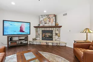 11542 Lancelot Ln, Pinckney, MI 48169 - Photo 11