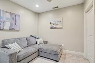 917 W Savidge St, Spring Lake, MI 49456 - Photo 25