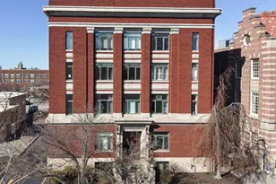 17 W 10th St, Holland, MI 49423 - Photo 1