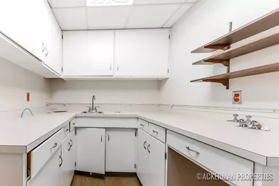 4260 Plainfield Avenue NE, Grand Rapids, MI 49525 - Photo 11