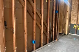 20020 Hickory St, Detroit, MI 48205 - Photo 5