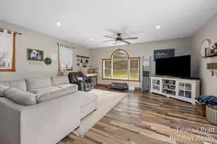 3840 Harrington Rd, Delton, MI 49046 - Photo 9