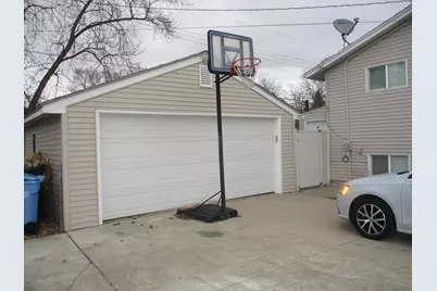 1604 Peggy Place, Lansing, MI 48910 - Photo 3