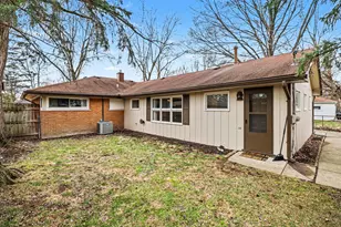 260 Kenyon Dr, Troy, MI 48083 - Photo 37