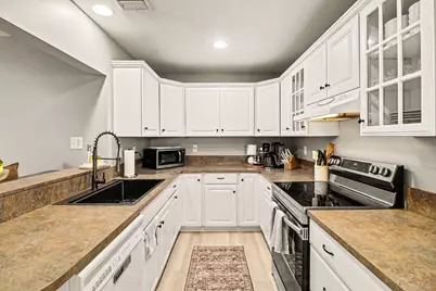 260 Kenyon Drive, Troy, MI 48083 - Photo 11