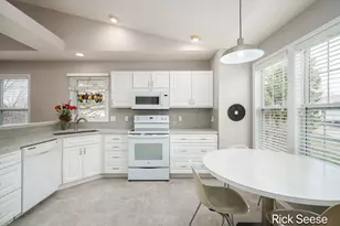 53 Aspen Ln NE, Grand Rapids, MI 49546 - Photo 11