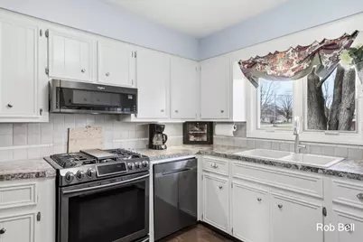 7410 Cherry Avenue, Jenison, MI 49428 - Photo 11